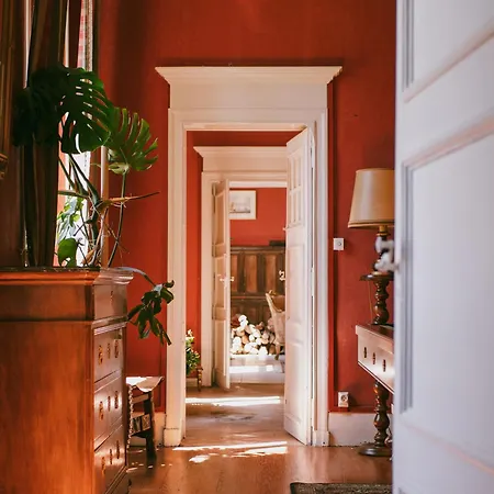Le Manoir De Hotel *