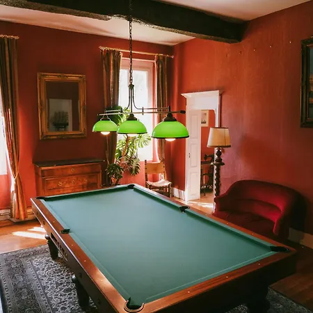 Le Manoir De Hotel *