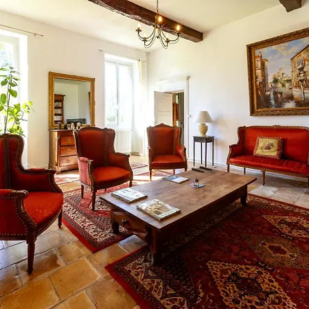 Le Manoir De Hotel
