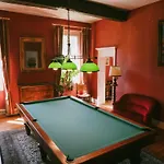 Le Manoir De Hotel *
