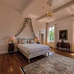 Le Manoir De Hotell *