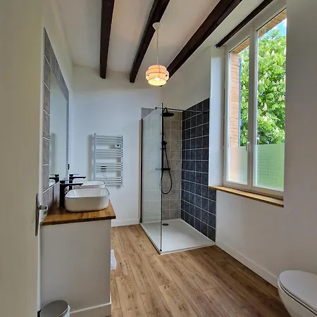 Le Manoir De Отель