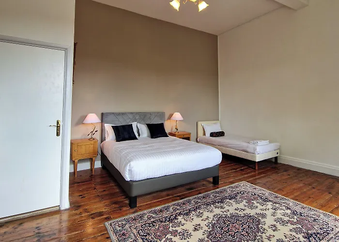 Hotel Le Manoir De *